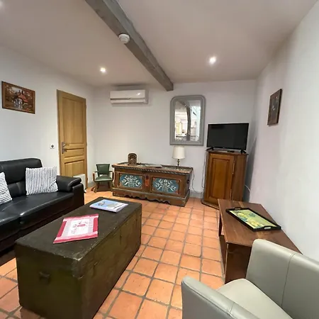 Holiday home Chez Marie-sarah Petite Maison Calme Parking